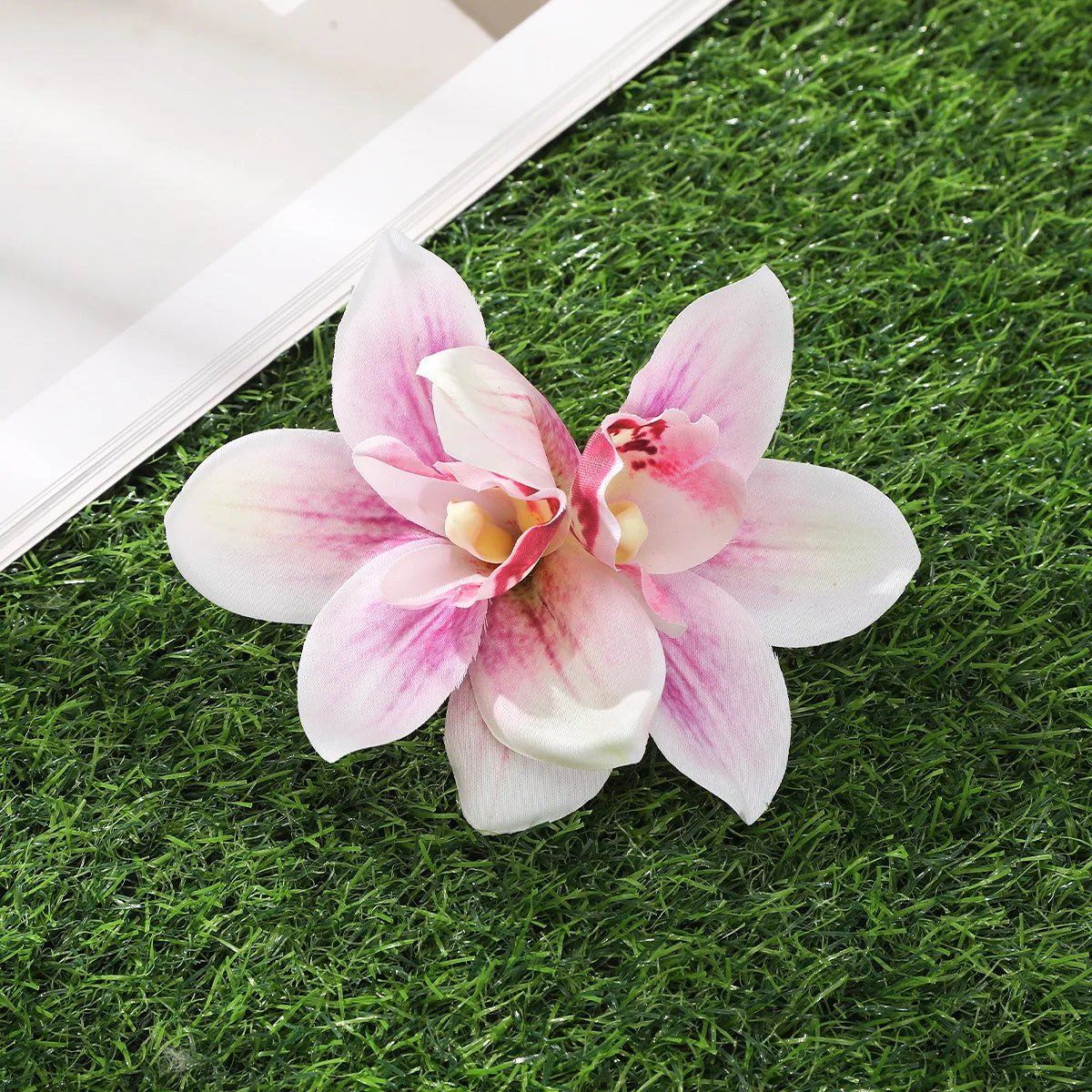 Trend Orchid Flowers Hair Clips Bohemian Small Hairpin Bridal Barrette Summer Beach Wedding Flower Women Holiday Hair Jewelry